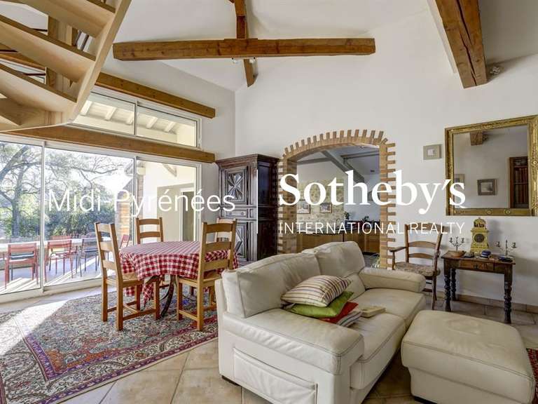 Maison L'Isle-Jourdain - 4 chambres - 296m²