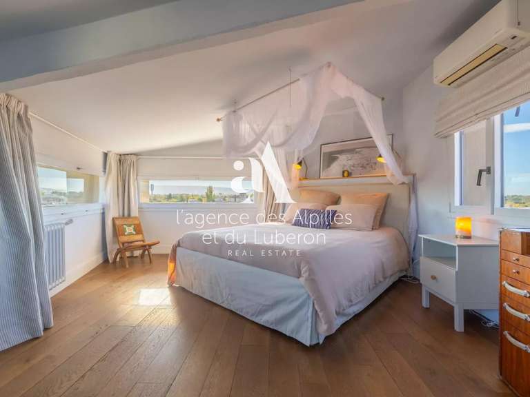 Appartement L'Isle-sur-la-Sorgue - 3 chambres - 190m²