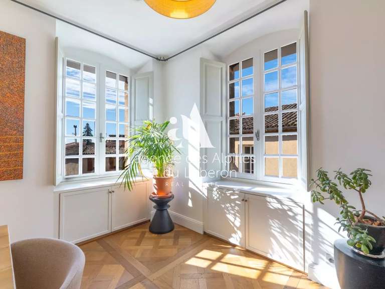 Appartement L'Isle-sur-la-Sorgue - 3 chambres - 190m²