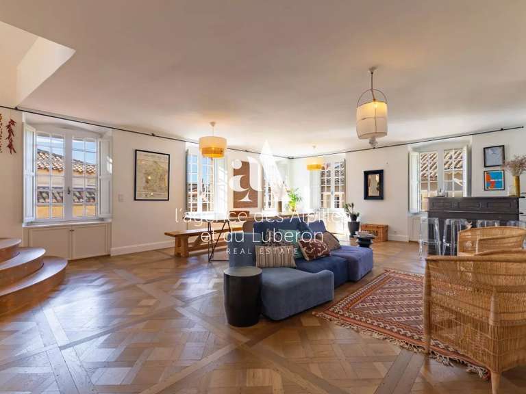 Appartement L'Isle-sur-la-Sorgue - 3 chambres - 190m²