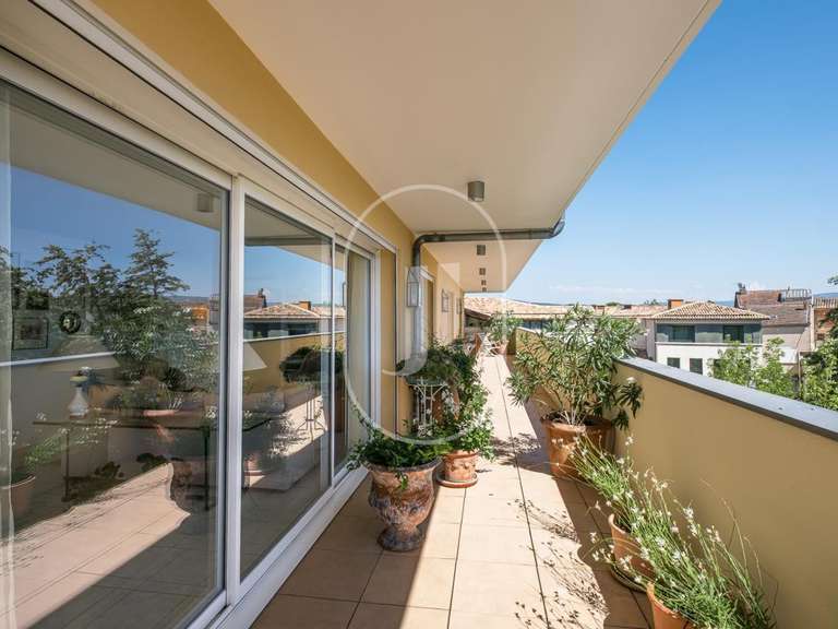 Appartement L'Isle-sur-la-Sorgue - 2 chambres - 130m²