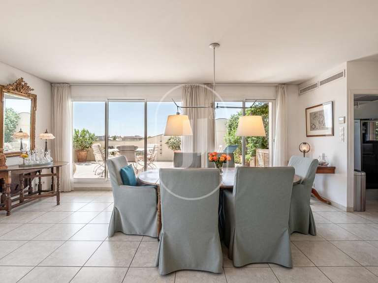 Appartement L'Isle-sur-la-Sorgue - 2 chambres - 130m²