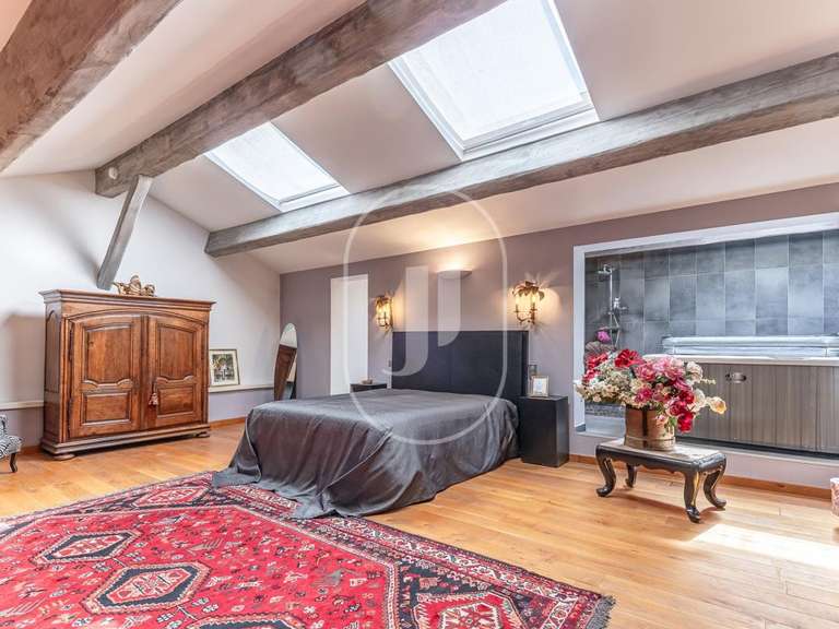 Apartment L'Isle-sur-la-Sorgue - 5 bedrooms - 302m²