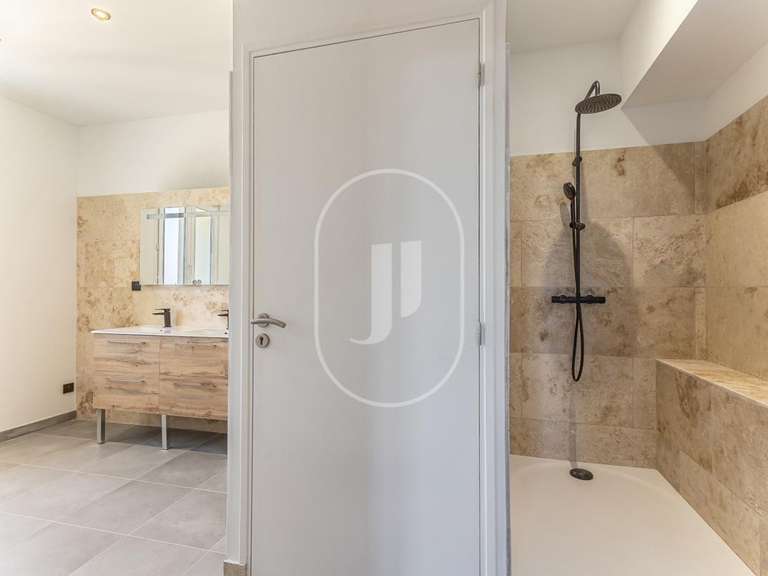 Apartment L'Isle-sur-la-Sorgue - 5 bedrooms - 302m²