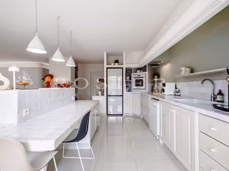 Apartment L'Isle-sur-la-Sorgue - 2 bedrooms - 123m²