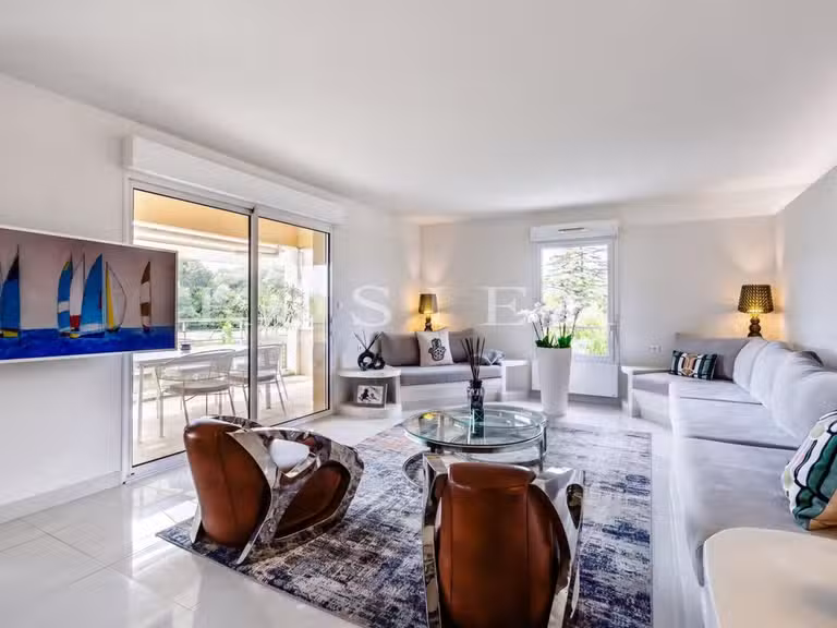 Apartment L'Isle-sur-la-Sorgue - 2 bedrooms - 123m²