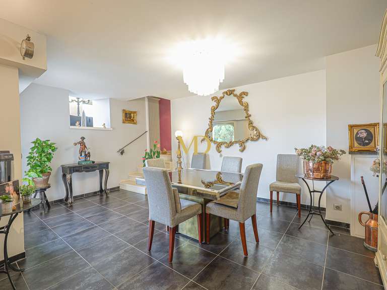 Appartement L'Isle-sur-la-Sorgue - 4 chambres - 320m²
