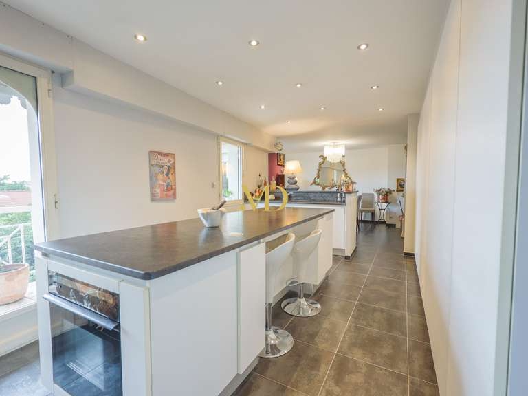 Appartement L'Isle-sur-la-Sorgue - 4 chambres - 320m²