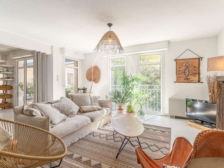 Apartment L'Isle-sur-la-Sorgue - 2 bedrooms - 104m²