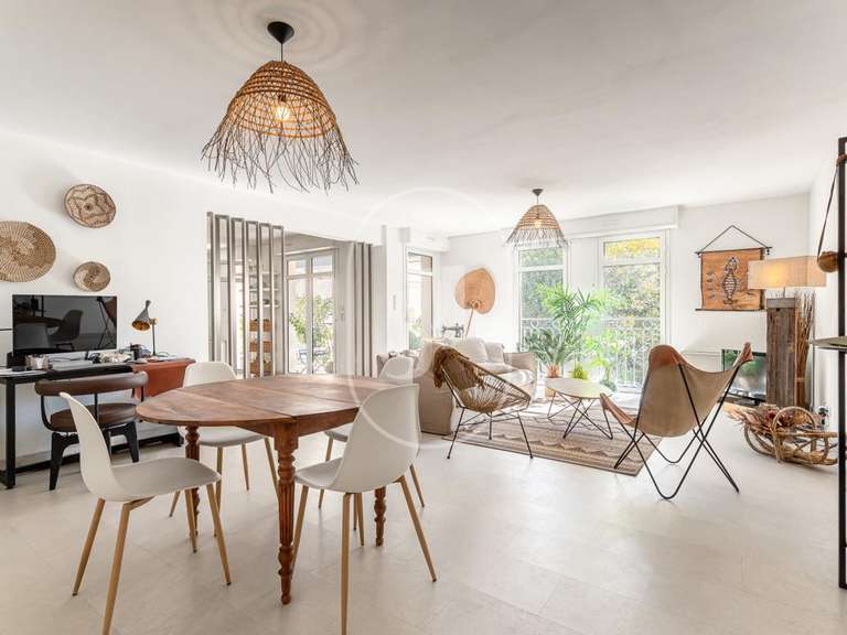Apartment L'Isle-sur-la-Sorgue - 2 bedrooms - 104m²