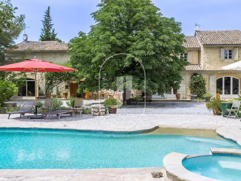 Vente Maison L'Isle-sur-la-Sorgue - 9 chambres