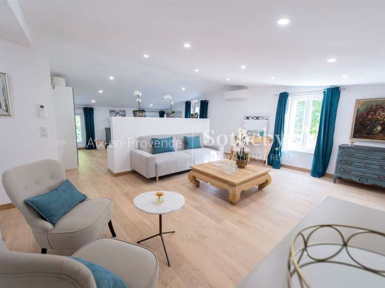 Maison L'Isle-sur-la-Sorgue - 10 chambres - 710m²