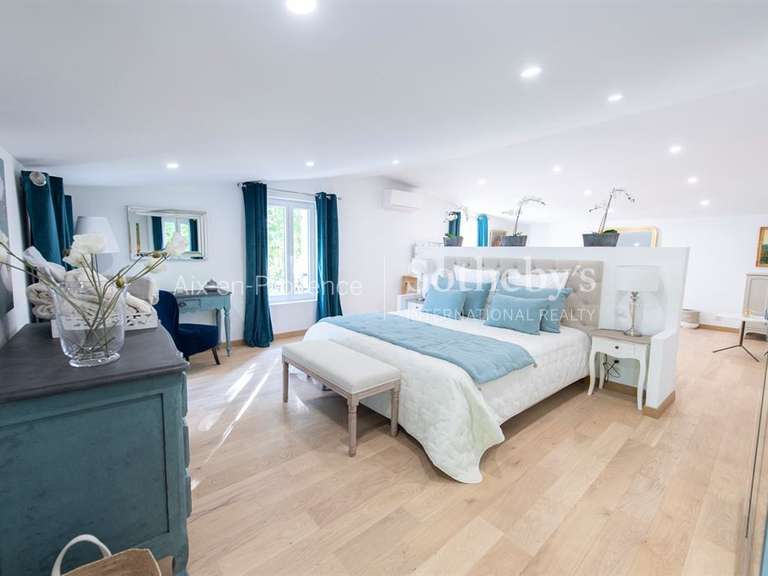Maison L'Isle-sur-la-Sorgue - 10 chambres - 710m²