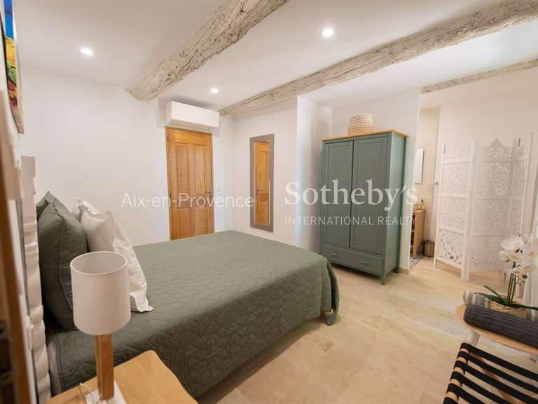 Maison L'Isle-sur-la-Sorgue - 10 chambres - 710m²