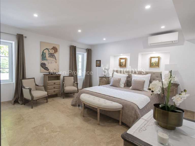 Maison L'Isle-sur-la-Sorgue - 10 chambres - 710m²