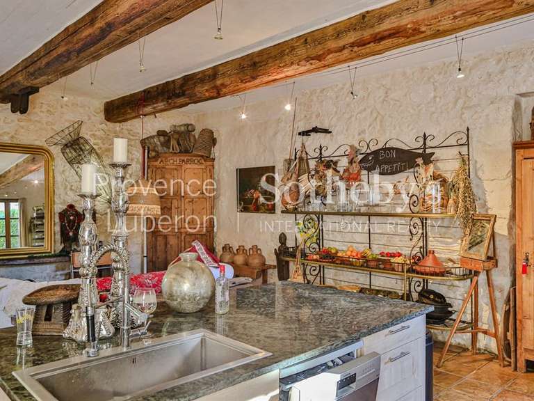 Maison L'Isle-sur-la-Sorgue - 3 chambres - 250m²