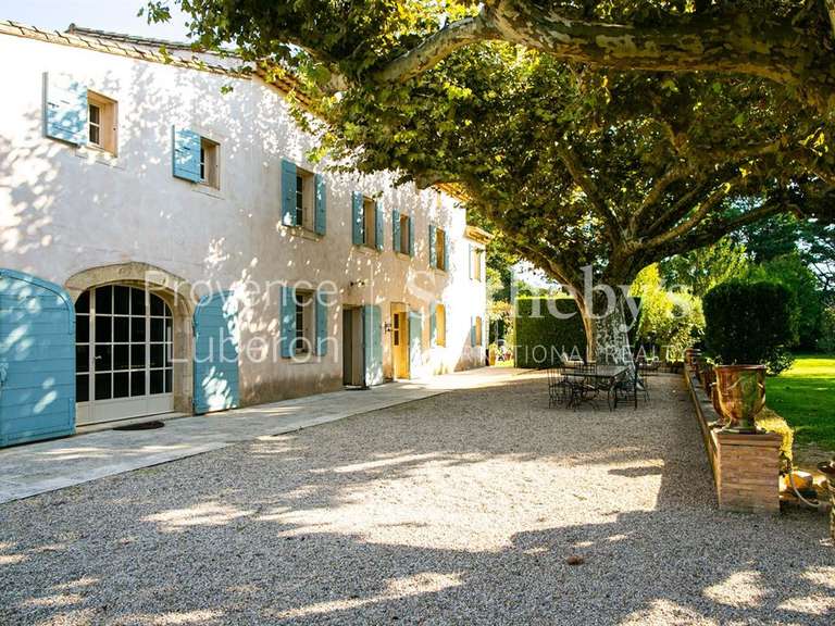 Maison L'Isle-sur-la-Sorgue - 7 chambres - 672m²