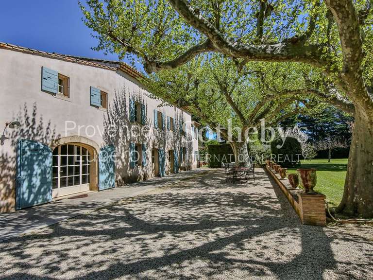 Maison L'Isle-sur-la-Sorgue - 7 chambres - 672m²