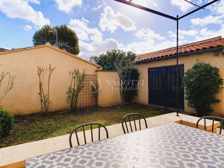 Maison L'Isle-sur-la-Sorgue - 3 chambres - 110m²