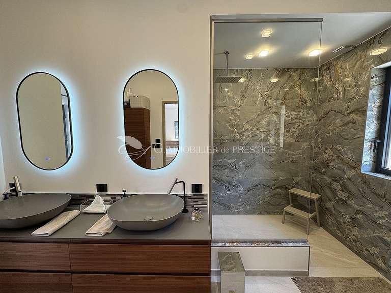 Maison L'Isle-sur-la-Sorgue - 7 chambres - 600m²