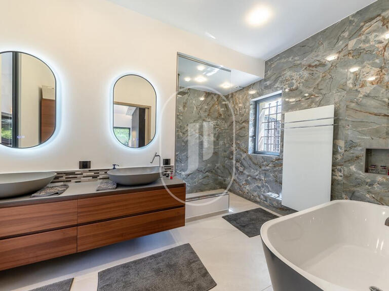 Maison L'Isle-sur-la-Sorgue - 8 chambres - 600m²