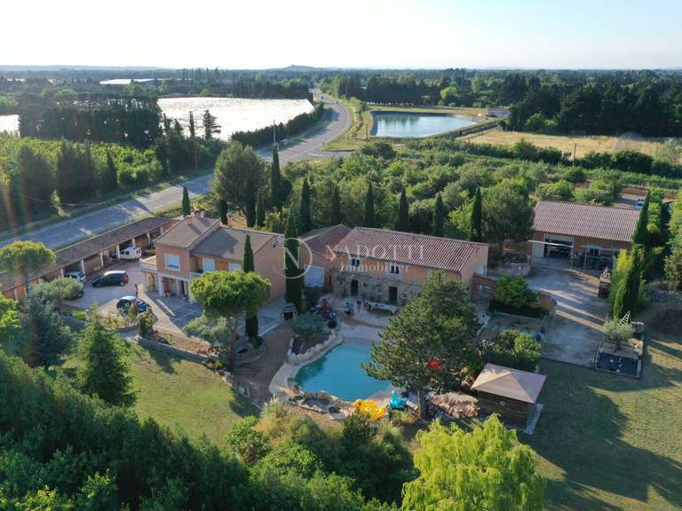 Maison L'Isle-sur-la-Sorgue - 5 chambres - 296m²