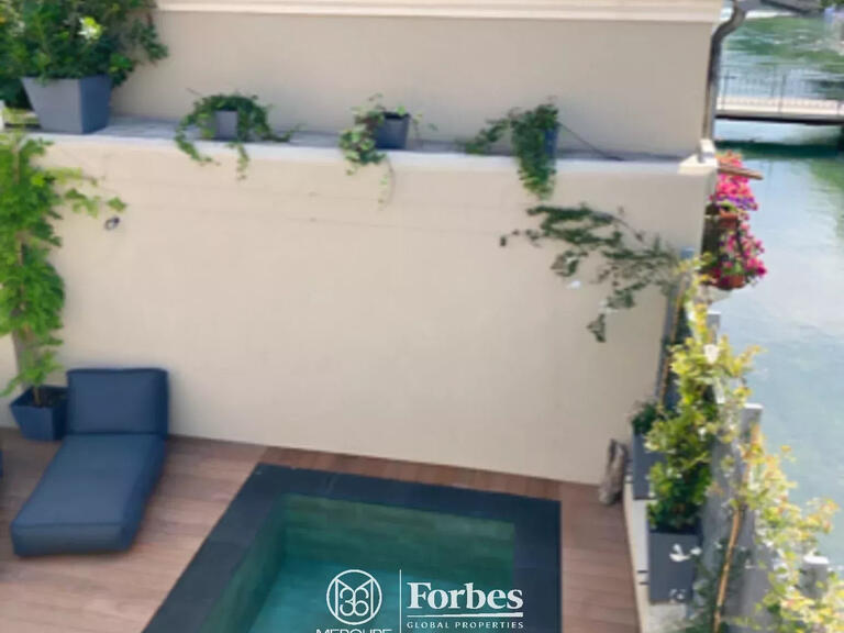 Maison L'Isle-sur-la-Sorgue - 210m²