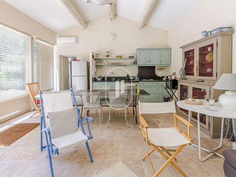 Maison L'Isle-sur-la-Sorgue - 3 chambres - 173m²