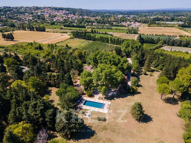 Maison L'Isle-sur-la-Sorgue - 10 chambres - 1000m²