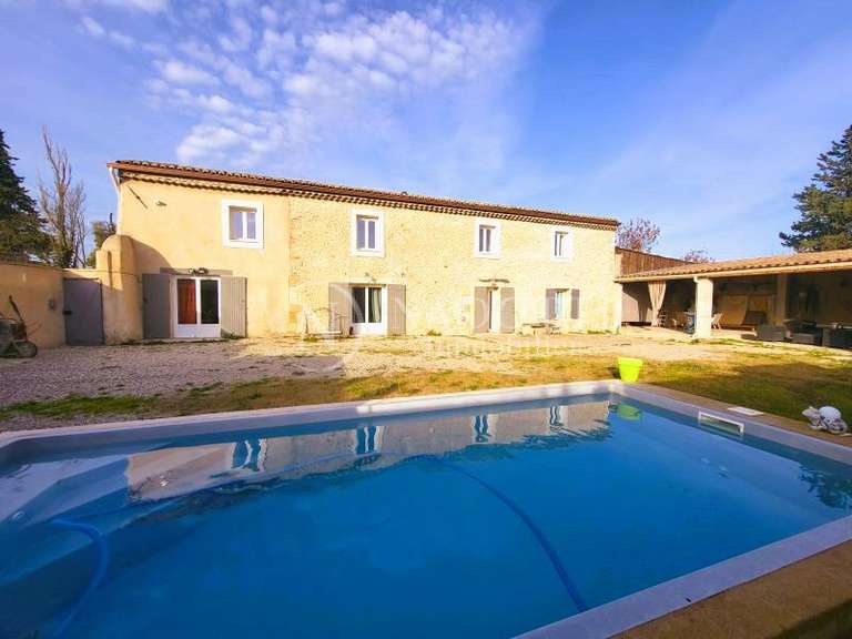 Maison L'Isle-sur-la-Sorgue - 3 chambres - 185m²