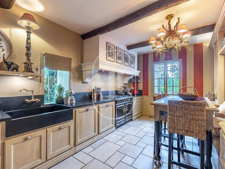 House L'Isle-sur-la-Sorgue - 8 bedrooms - 410m²
