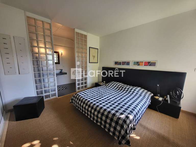 Maison L'Isle-sur-la-Sorgue - 3 chambres - 244m²