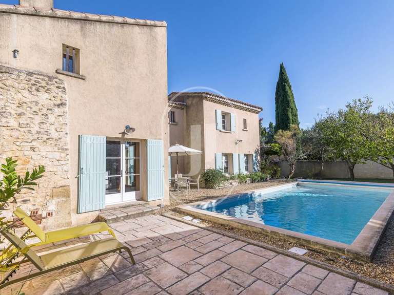 Maison L'Isle-sur-la-Sorgue - 3 chambres - 177m²