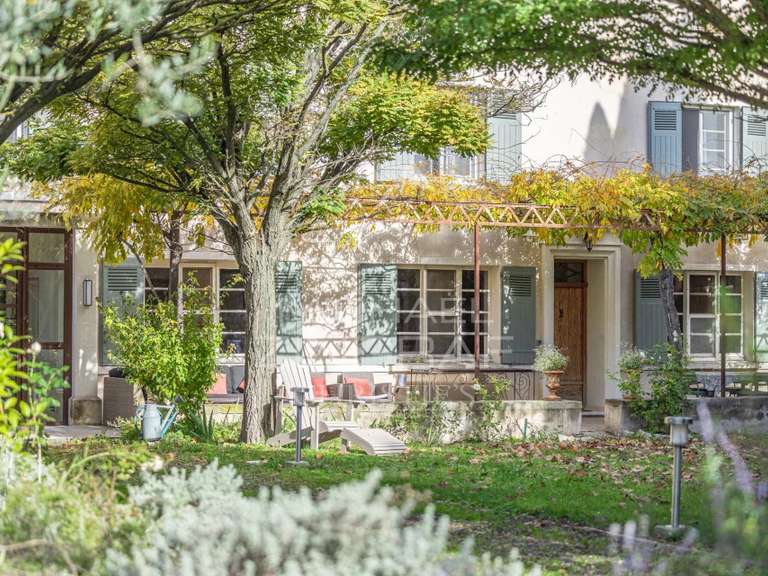 Maison L'Isle-sur-la-Sorgue - 7 chambres - 697m²