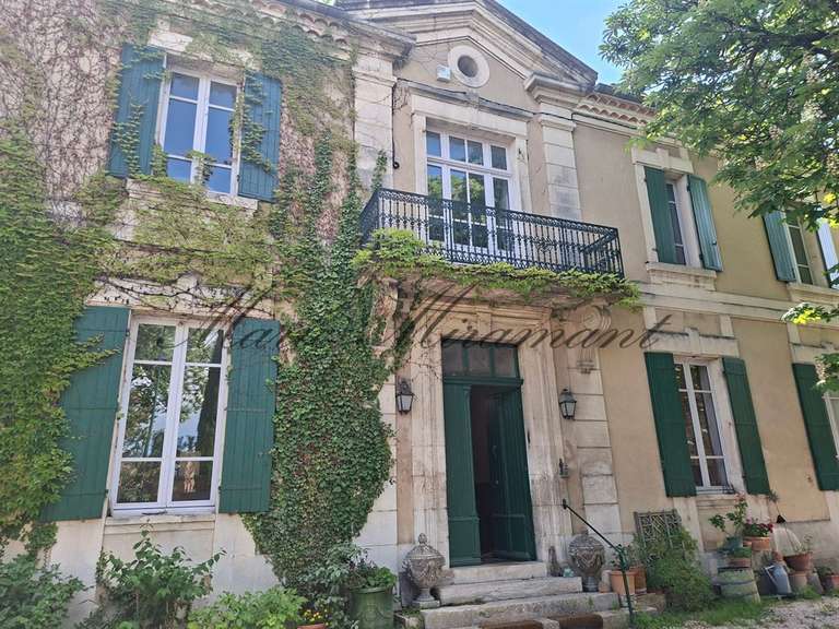 Maison L'Isle-sur-la-Sorgue - 5 chambres - 272m²
