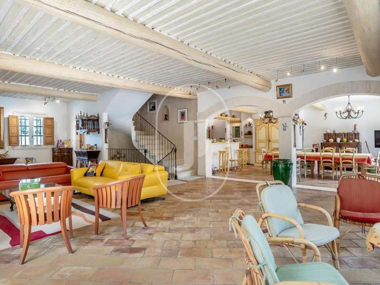 Maison L'Isle-sur-la-Sorgue - 9 chambres - 444m²
