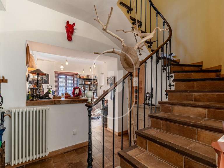 Maison L'Isle-sur-la-Sorgue - 3 chambres - 140m²