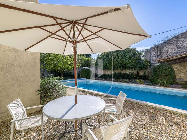 Maison L'Isle-sur-la-Sorgue - 3 chambres - 177m²