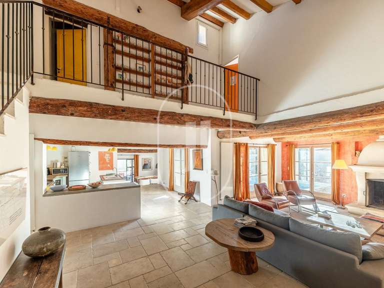 Maison L'Isle-sur-la-Sorgue - 3 chambres - 177m²