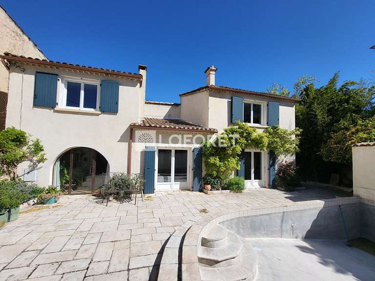 Maison L'Isle-sur-la-Sorgue - 4 chambres - 178m²