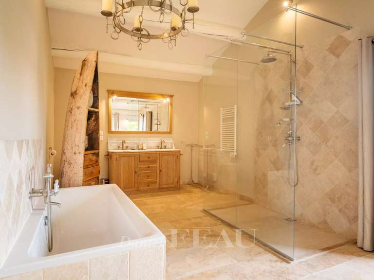 Maison L'Isle-sur-la-Sorgue - 8 chambres - 604m²