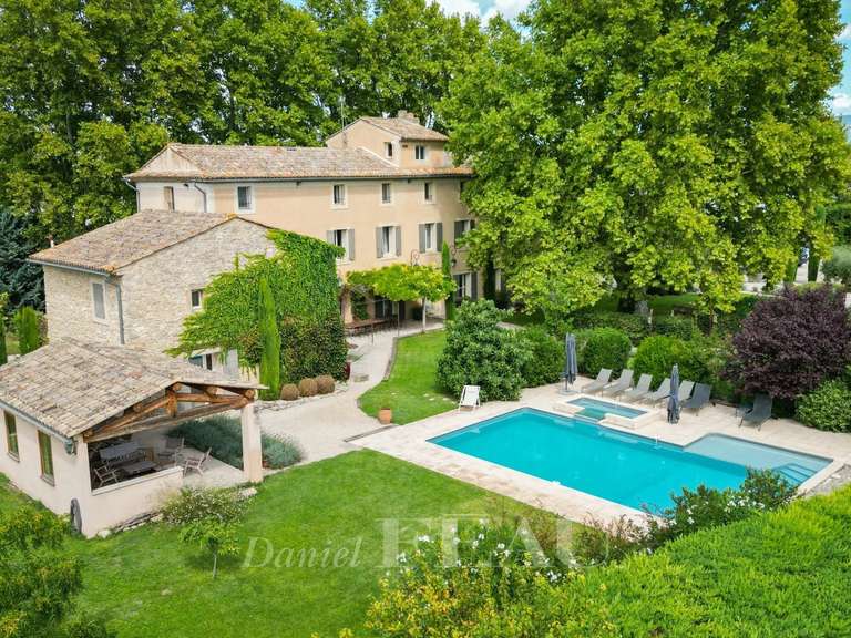 Maison L'Isle-sur-la-Sorgue - 8 chambres - 604m²