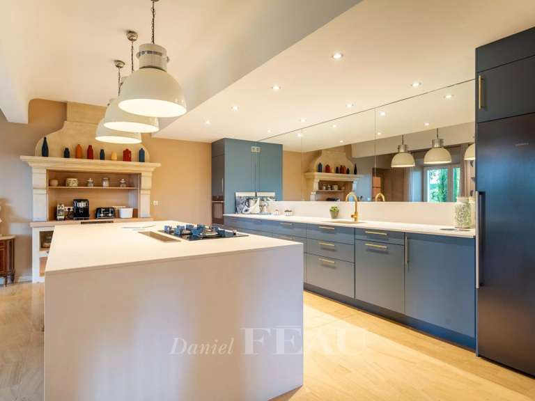 Maison L'Isle-sur-la-Sorgue - 8 chambres - 604m²