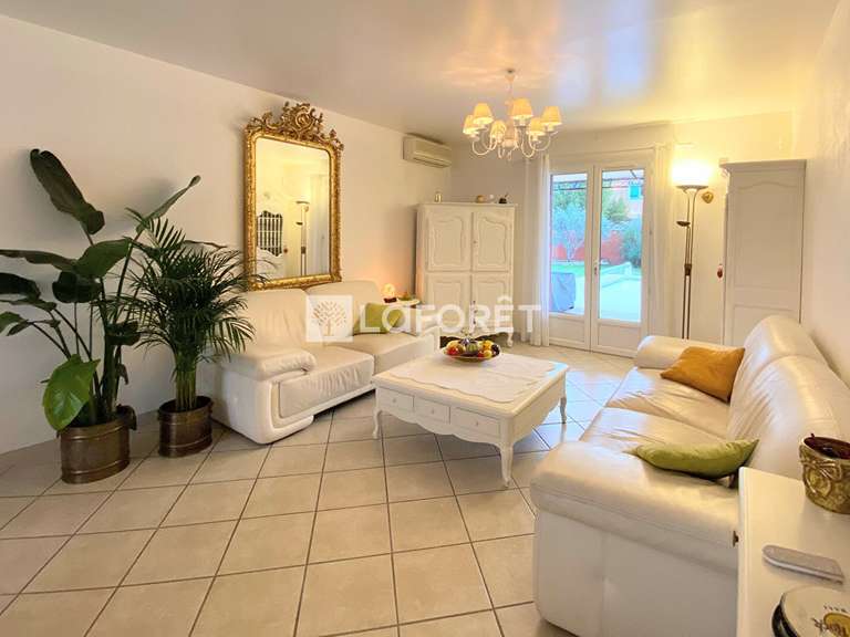 Maison L'Isle-sur-la-Sorgue - 5 chambres - 170m²