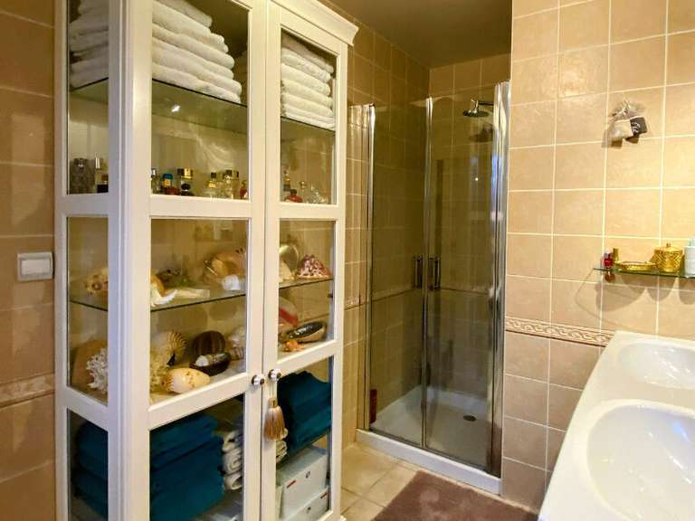 Maison L'Isle-sur-la-Sorgue - 5 chambres - 170m²