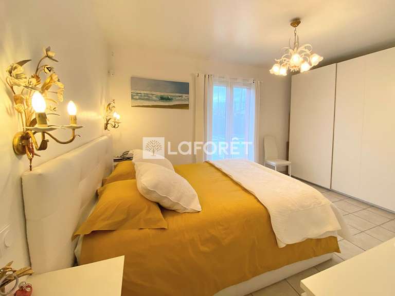 Maison L'Isle-sur-la-Sorgue - 5 chambres - 170m²