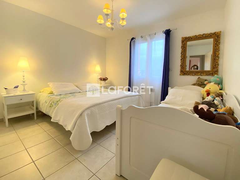 Maison L'Isle-sur-la-Sorgue - 5 chambres - 170m²
