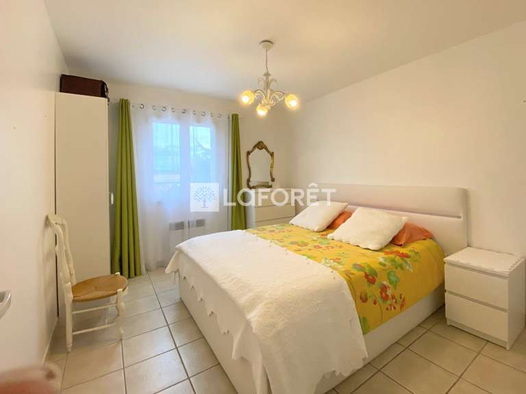 Maison L'Isle-sur-la-Sorgue - 5 chambres - 170m²