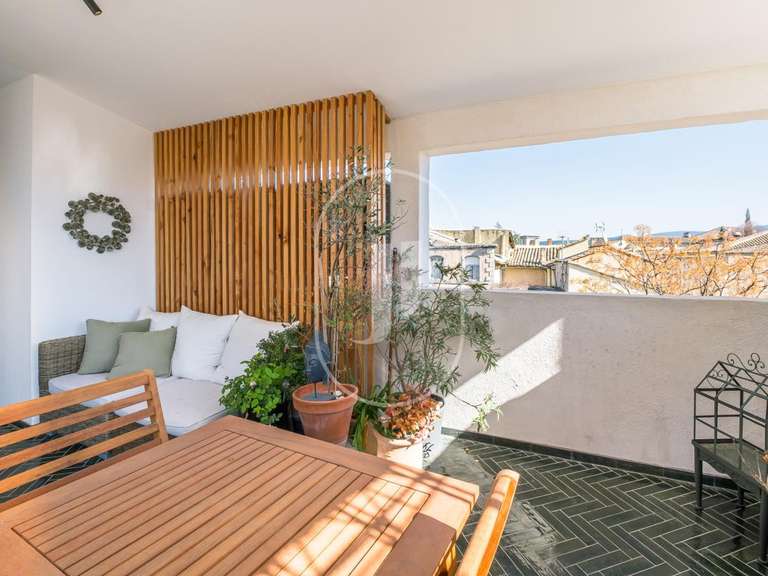 Maison L'Isle-sur-la-Sorgue - 4 chambres - 187m²