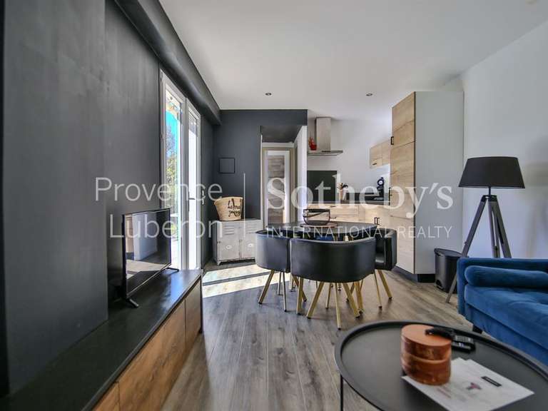 Maison L'Isle-sur-la-Sorgue - 4 chambres - 200m²